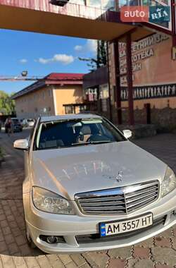 Универсал Mercedes-Benz C-Class 2008 в Житомире