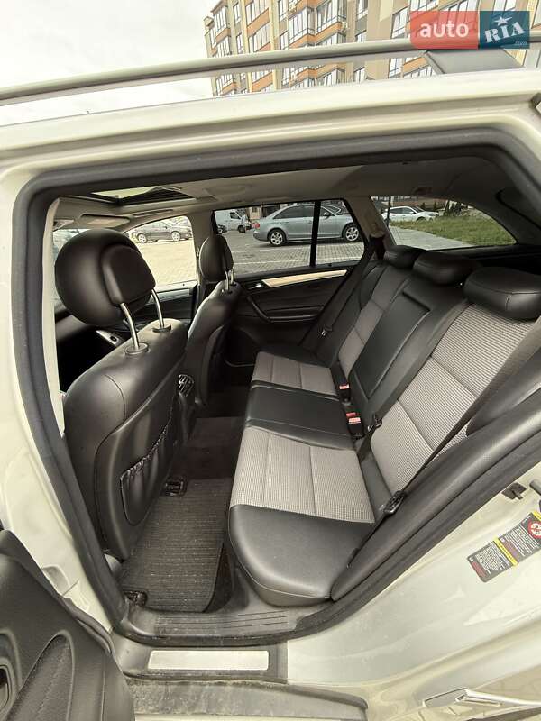 Універсал Mercedes-Benz C-Class 2004 в Житомирі