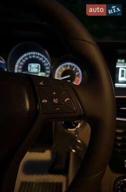 Седан Mercedes-Benz C-Class 2011 в 
