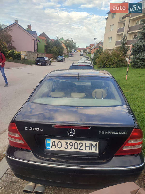 Седан Mercedes-Benz C-Class 2000 в Ужгороді