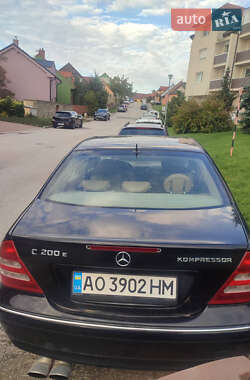 Седан Mercedes-Benz C-Class 2000 в 