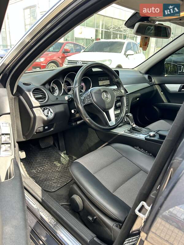 Универсал Mercedes-Benz C-Class 2012 в Сумах