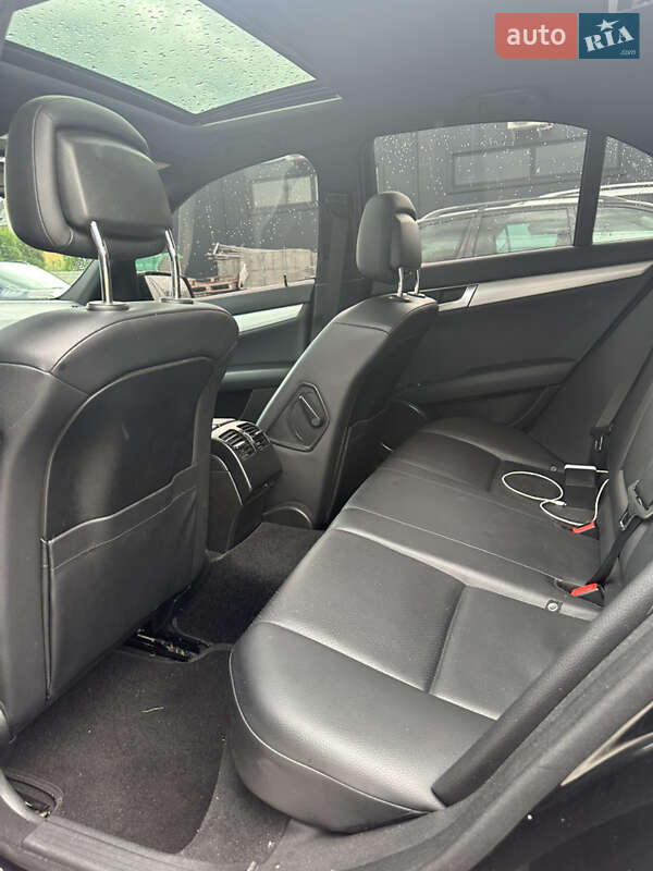 Седан Mercedes-Benz C-Class 2012 в Луцке фото 11 Седан Mercedes-Benz C-Class 2012 в Луцке