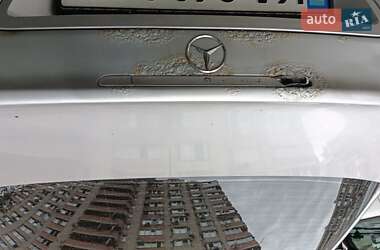 Седан Mercedes-Benz C-Class 2002 в Киеве