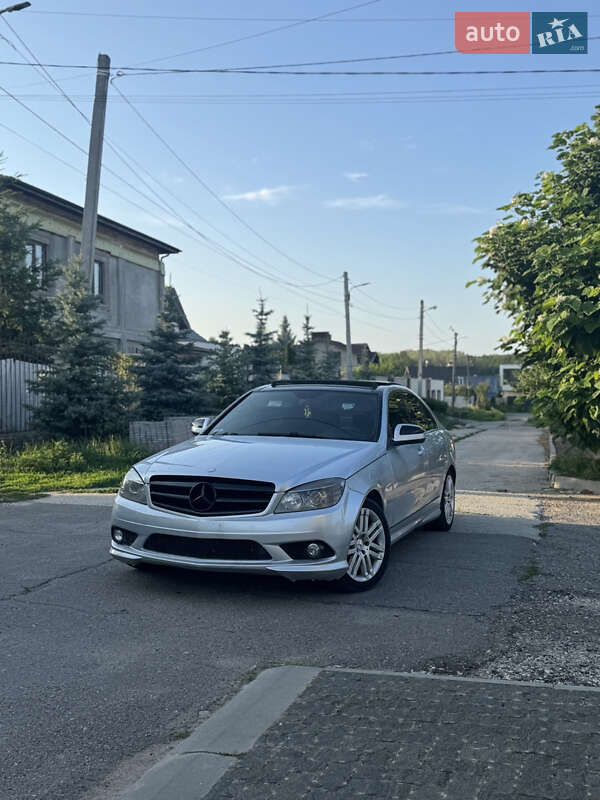 Mercedes-Benz C-Class 2007