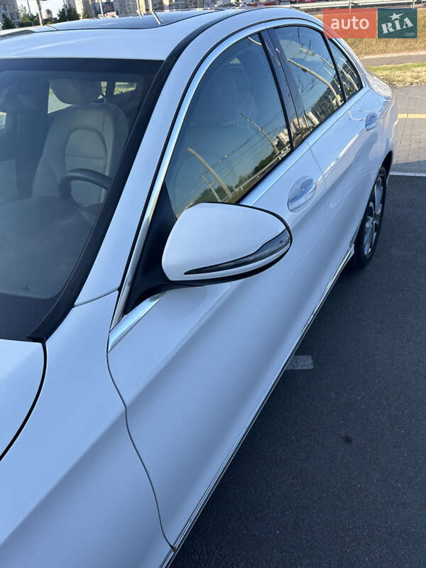 Седан Mercedes-Benz C-Class 2017 в Киеве