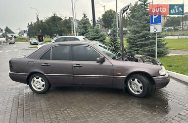 Седан Mercedes-Benz C-Class 1995 в 