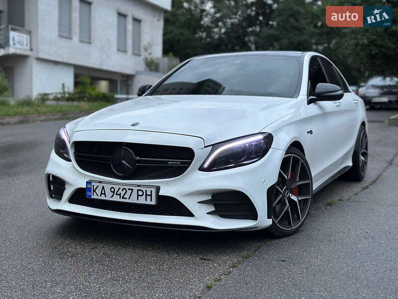 Mercedes-Benz C-Class 2019