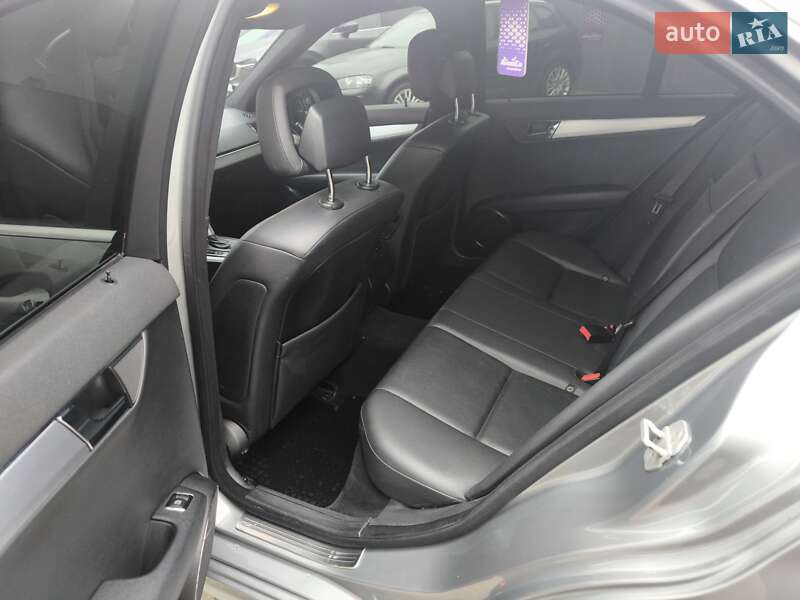 Седан Mercedes-Benz C-Class 2008 в Киеве