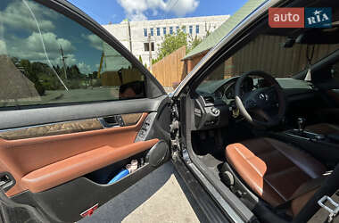 Седан Mercedes-Benz C-Class 2010 в 