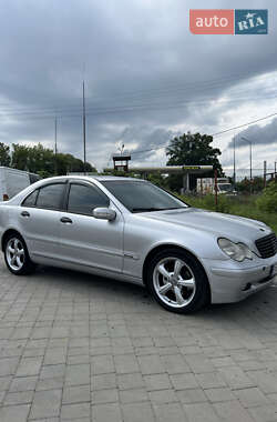 Седан Mercedes-Benz C-Class 2000 в 