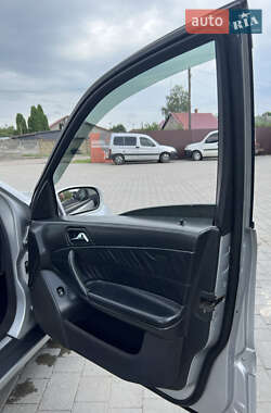 Седан Mercedes-Benz C-Class 2000 в 