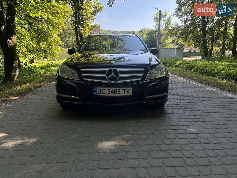 Универсал Mercedes-Benz C-Class 2013 в Жовкве