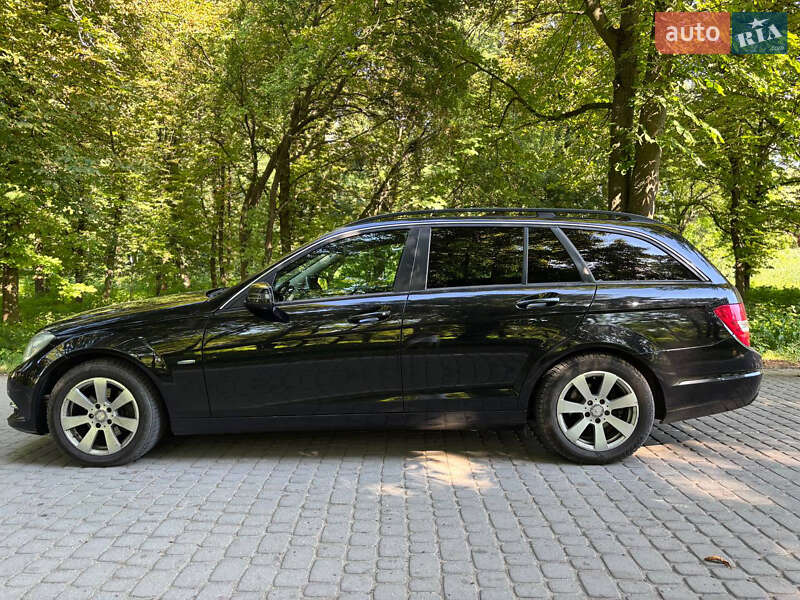 Универсал Mercedes-Benz C-Class 2013 в Жовкве