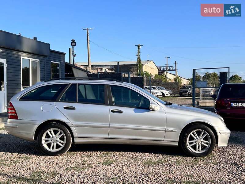 Универсал Mercedes-Benz C-Class 2004 в Одессе