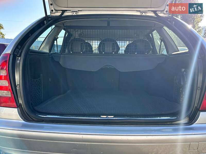 Универсал Mercedes-Benz C-Class 2004 в Одессе