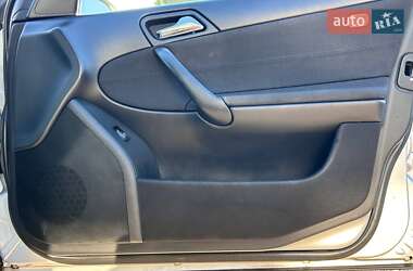 Универсал Mercedes-Benz C-Class 2004 в 