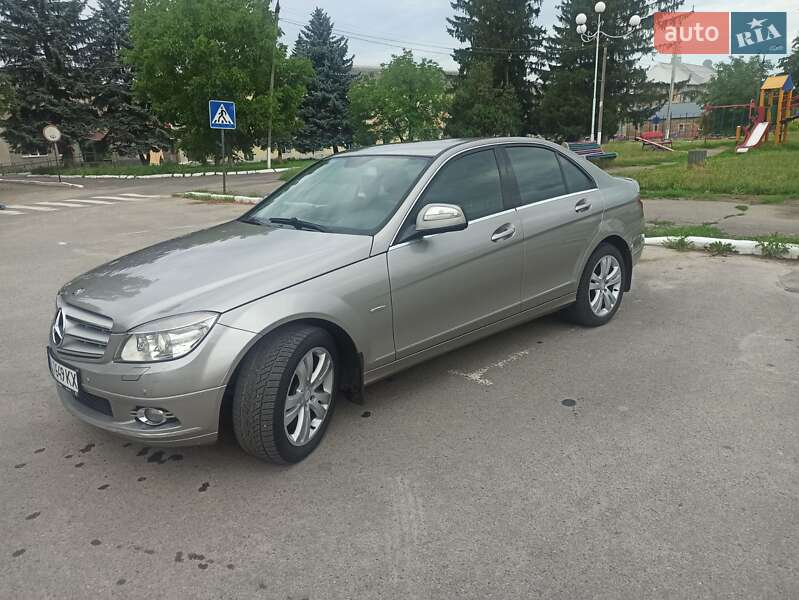 Седан Mercedes-Benz C-Class 2008 в Тыврове