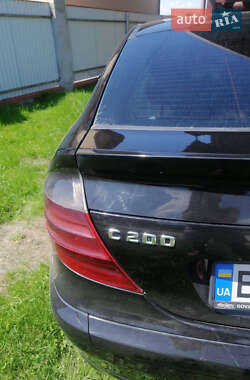 Седан Mercedes-Benz C-Class 2003 в 