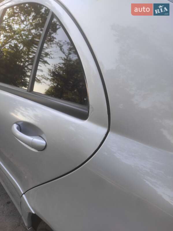 Седан Mercedes-Benz C-Class 2000 в Умани