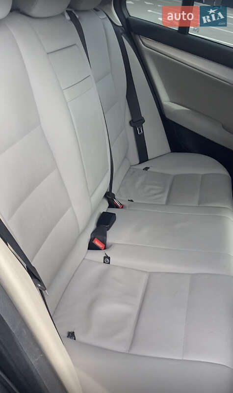 Універсал Mercedes-Benz C-Class 2009 в Чернігові