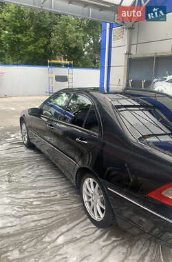 Седан Mercedes-Benz C-Class 2003 в 
