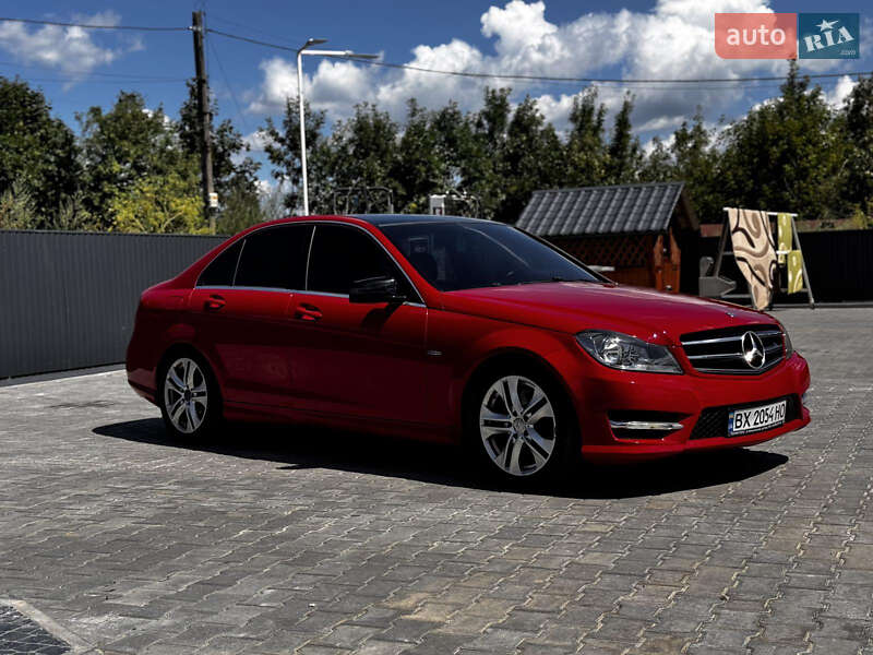Mercedes-Benz C-Class 2011