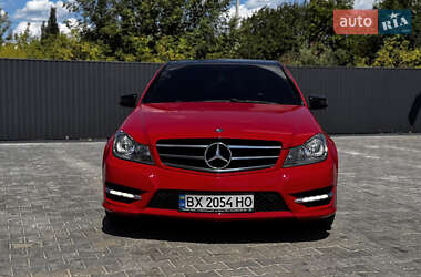 Седан Mercedes-Benz C-Class 2011 в 