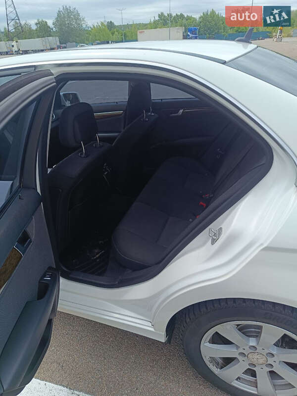 Седан Mercedes-Benz C-Class 2013 в Киеве