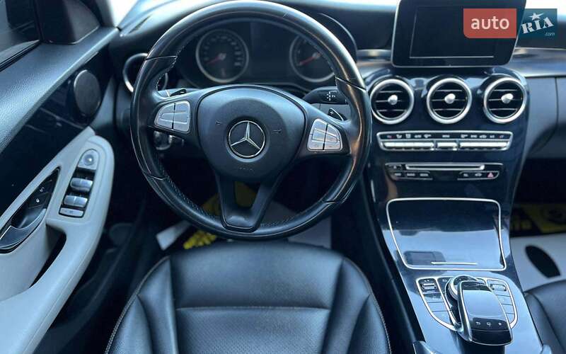 Седан Mercedes-Benz C-Class 2015 в Ивано-Франковске фото 17 Седан Mercedes-Benz C-Class 2015 в Ивано-Франковске
