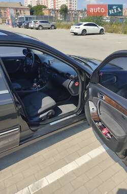 Универсал Mercedes-Benz C-Class 2004 в 