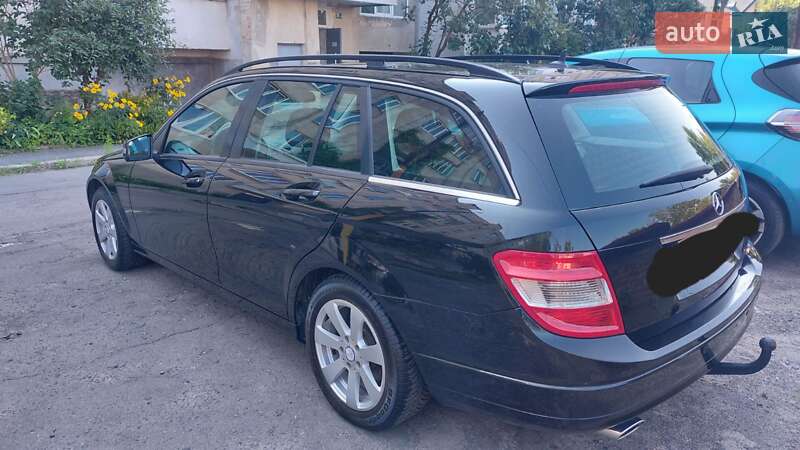 Универсал Mercedes-Benz C-Class 2010 в Ровно