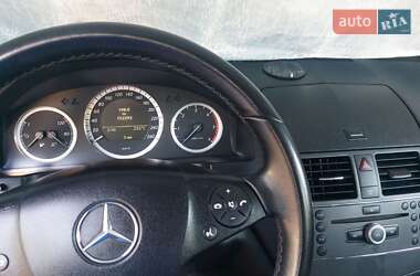 Универсал Mercedes-Benz C-Class 2010 в 