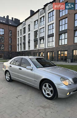 Седан Mercedes-Benz C-Class 2003 в 