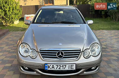 Купе Mercedes-Benz C-Class 2005 в 