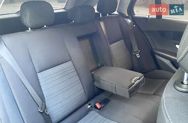 Универсал Mercedes-Benz C-Class 2015 в 