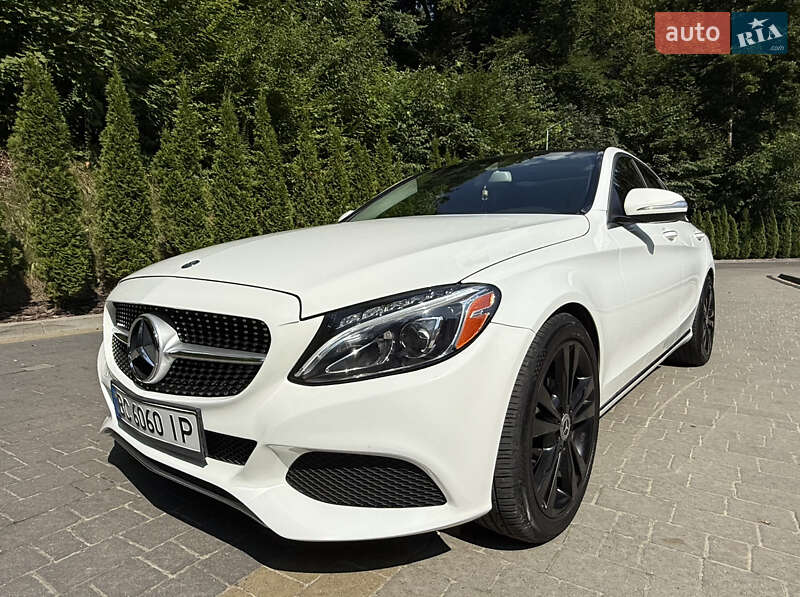Седан Mercedes-Benz C-Class 2015 в Львове