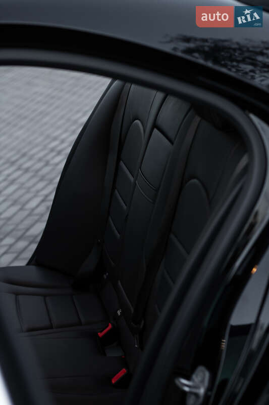 Седан Mercedes-Benz C-Class 2021 в Днепре