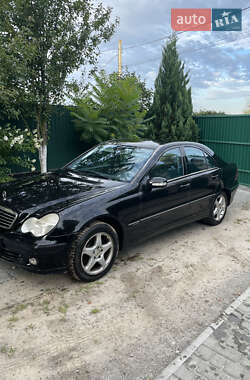 Седан Mercedes-Benz C-Class 2001 в Львове