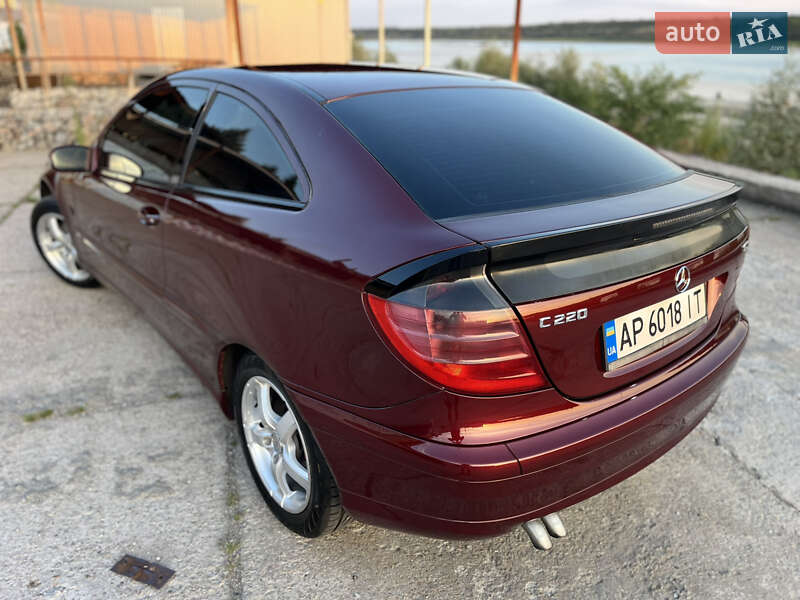 Купе Mercedes-Benz C-Class 2003 в Запорожье
