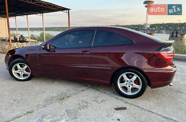 Купе Mercedes-Benz C-Class 2003 в 