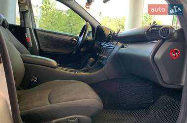 Седан Mercedes-Benz C-Class 2003 в 