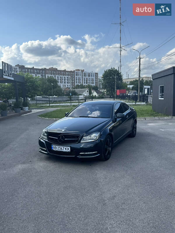 Mercedes-Benz C-Class 2011