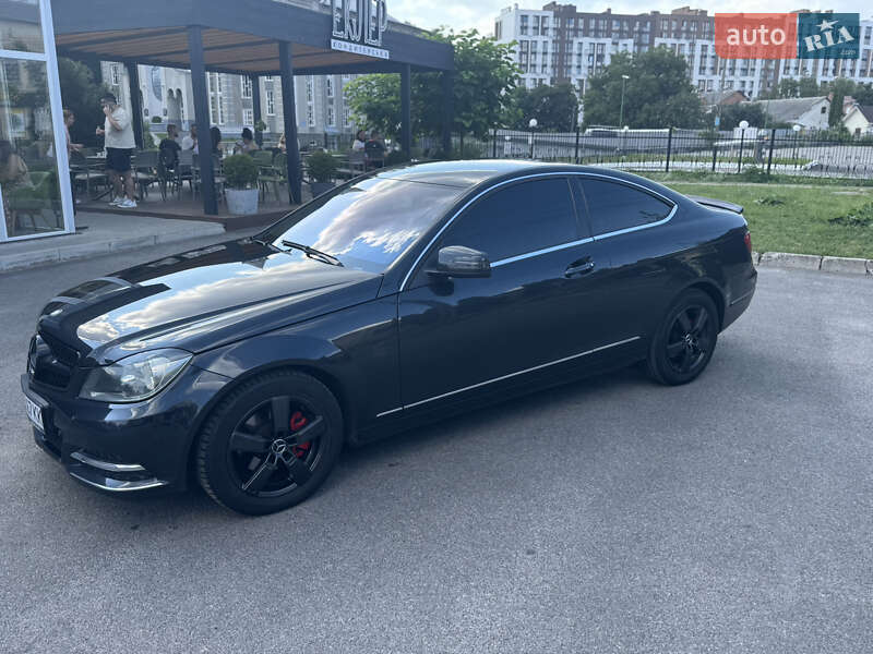 Купе Mercedes-Benz C-Class 2011 в Вінниці фото 3 Купе Mercedes-Benz C-Class 2011 в Вінниці