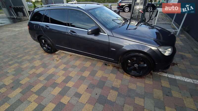 Универсал Mercedes-Benz C-Class 2010 в Ужгороде фото 3 Универсал Mercedes-Benz C-Class 2010 в Ужгороде