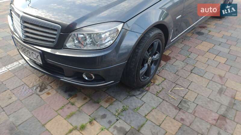 Универсал Mercedes-Benz C-Class 2010 в Ужгороде фото 7 Универсал Mercedes-Benz C-Class 2010 в Ужгороде