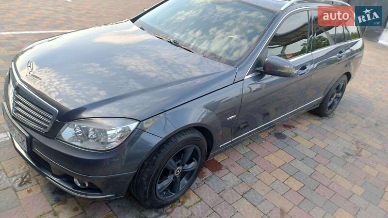Универсал Mercedes-Benz C-Class 2010 в Ужгороде фото 12 Универсал Mercedes-Benz C-Class 2010 в Ужгороде