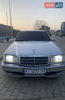 Седан Mercedes-Benz C-Class 2000 в Івано-Франківську