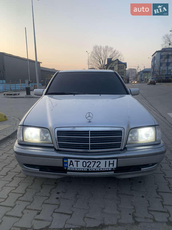 Седан Mercedes-Benz C-Class 2000 в 