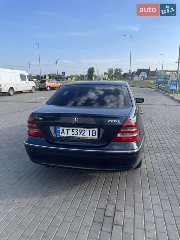 Седан Mercedes-Benz C-Class 2000 в Ивано-Франковске